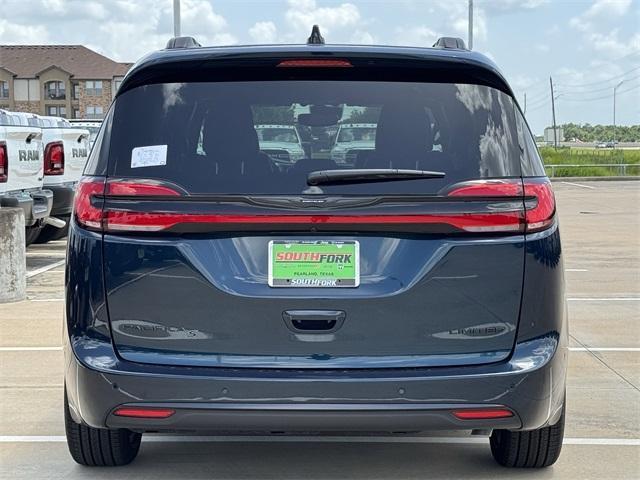 new 2025 Chrysler Pacifica car, priced at $44,548