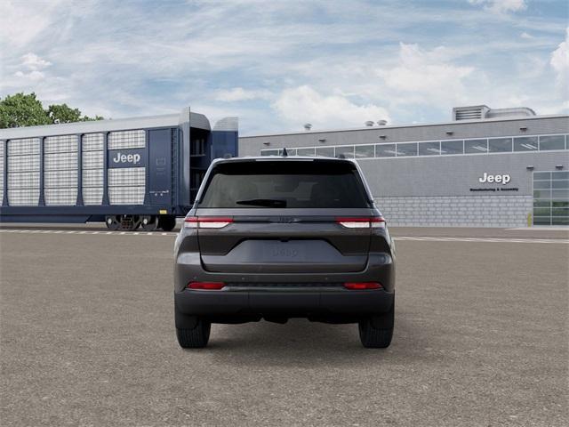 new 2025 Jeep Grand Cherokee car, priced at $44,254