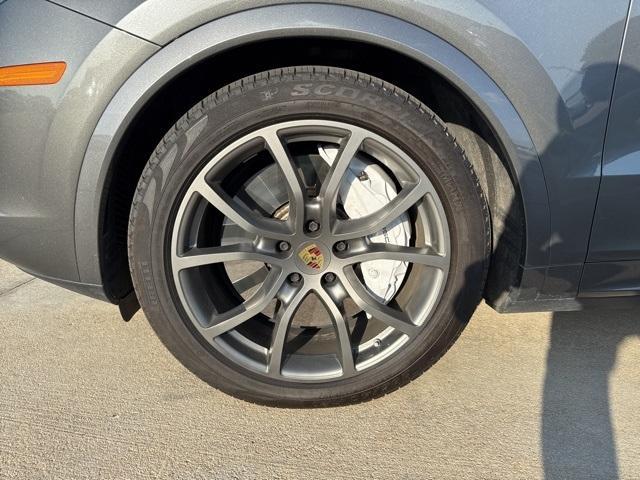 used 2020 Porsche Cayenne car, priced at $62,599