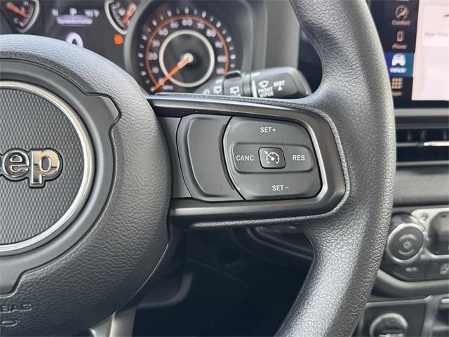 new 2025 Jeep Wrangler car, priced at $33,306