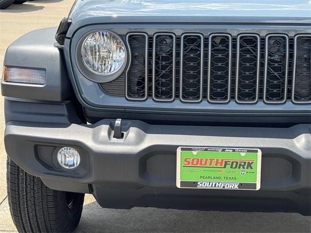 new 2025 Jeep Wrangler car, priced at $33,306