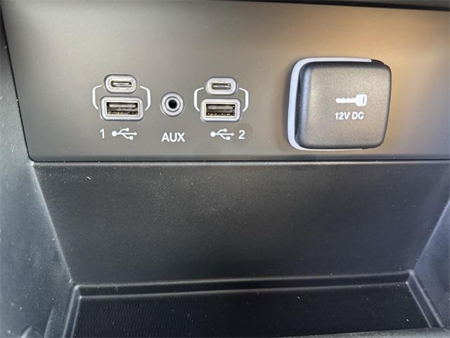 new 2025 Jeep Grand Cherokee car, priced at $56,255