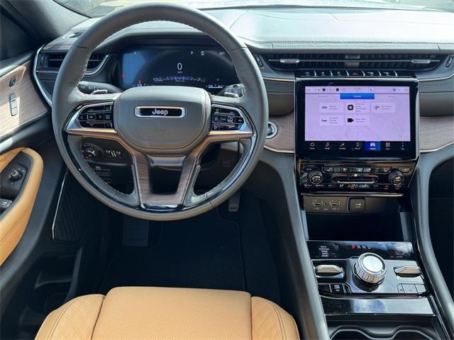 new 2025 Jeep Grand Cherokee car, priced at $56,255