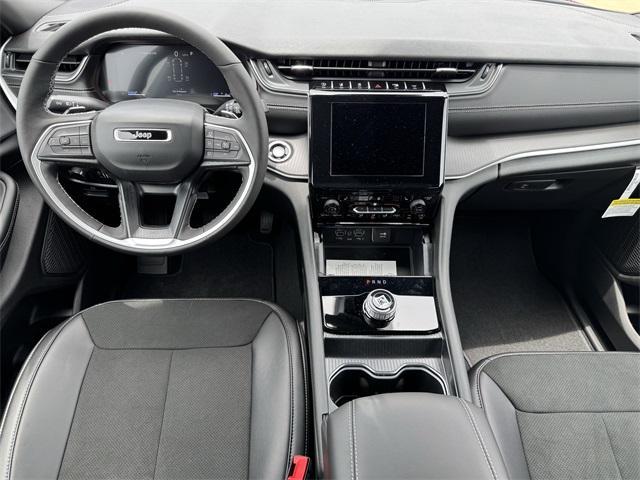 new 2025 Jeep Grand Cherokee L car, priced at $41,694