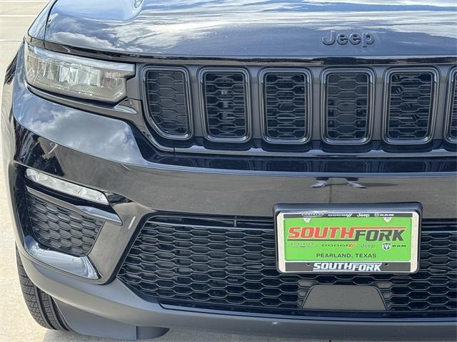 new 2025 Jeep Grand Cherokee car, priced at $43,382