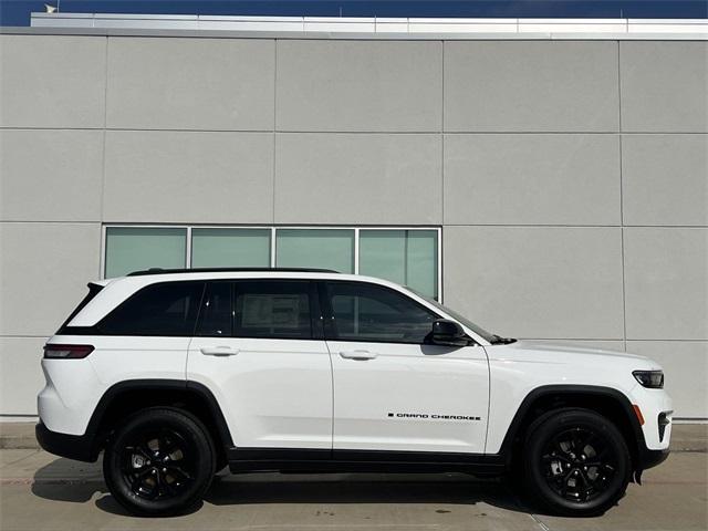 new 2025 Jeep Grand Cherokee car, priced at $35,545