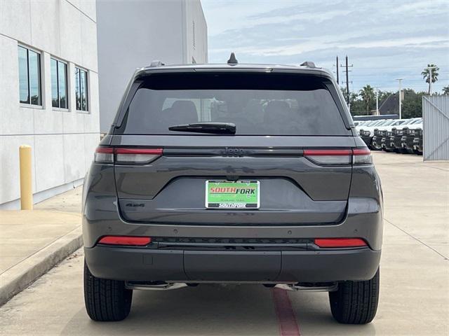 new 2024 Jeep Grand Cherokee car, priced at $37,498