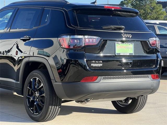 new 2025 Jeep Compass car, priced at $26,998