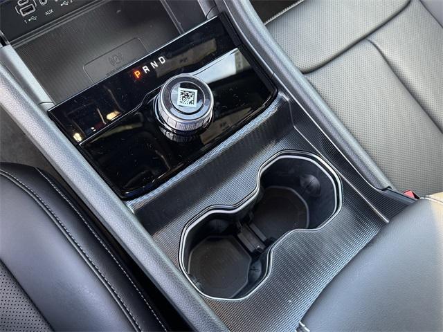 new 2025 Jeep Grand Cherokee car, priced at $40,870