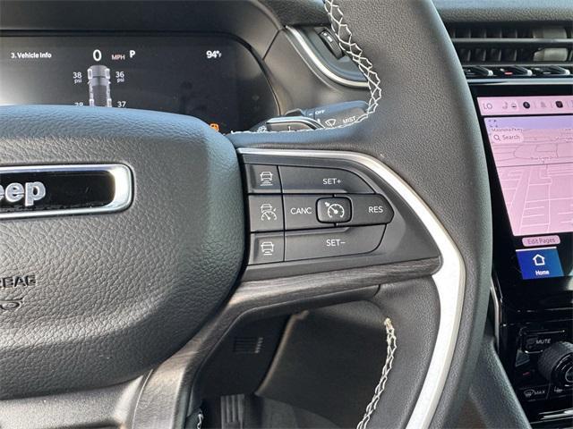 new 2025 Jeep Grand Cherokee car, priced at $40,870