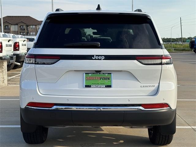 new 2025 Jeep Grand Cherokee car, priced at $40,870
