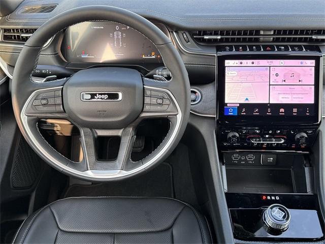 new 2025 Jeep Grand Cherokee car, priced at $40,870