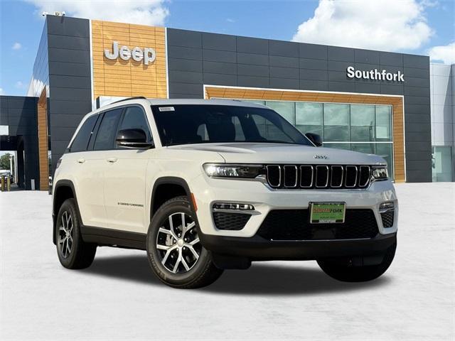 new 2025 Jeep Grand Cherokee car, priced at $40,870