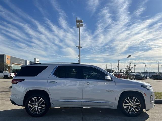 used 2022 Chevrolet Traverse car, priced at $31,897