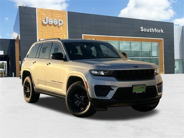 new 2025 Jeep Grand Cherokee car, priced at $37,586