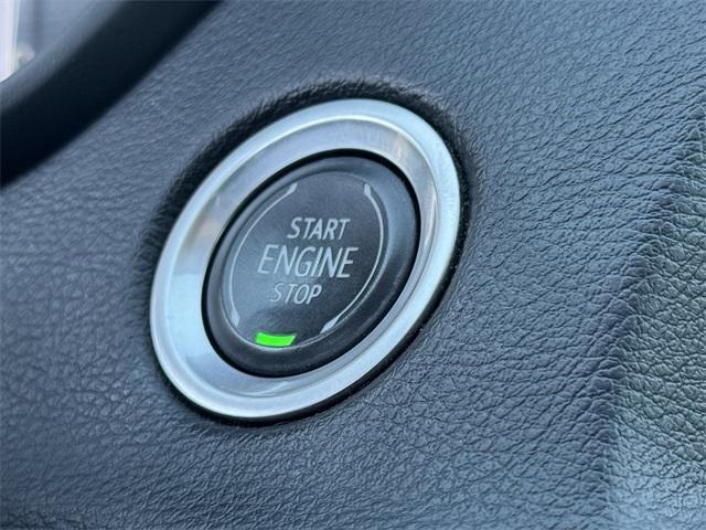 used 2022 Cadillac XT4 car, priced at $22,599