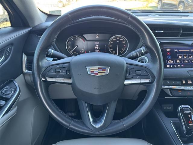 used 2022 Cadillac XT4 car, priced at $22,599