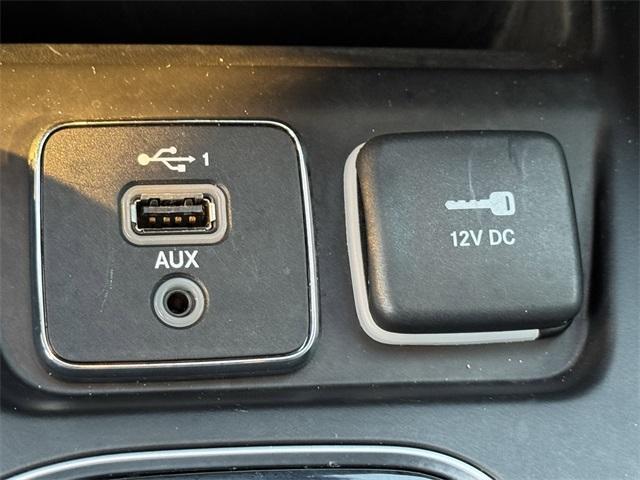 used 2023 Jeep Cherokee car, priced at $21,497