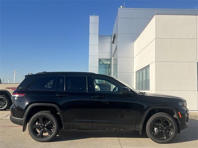 new 2025 Jeep Grand Cherokee car, priced at $47,620