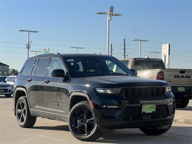 new 2025 Jeep Grand Cherokee car, priced at $47,620