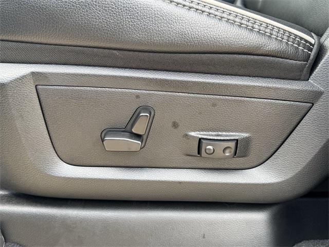 new 2025 Ram 2500 car, priced at $72,720