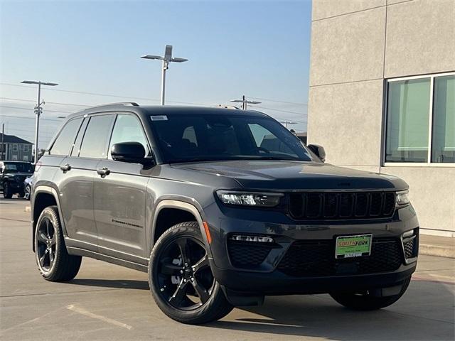 new 2025 Jeep Grand Cherokee car, priced at $43,364