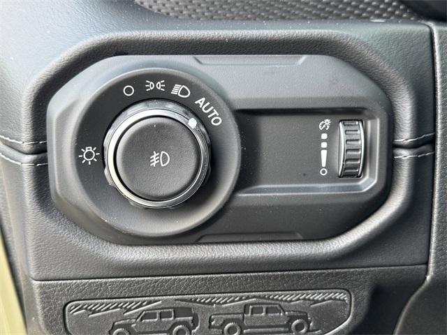 new 2025 Jeep Wrangler car, priced at $61,010