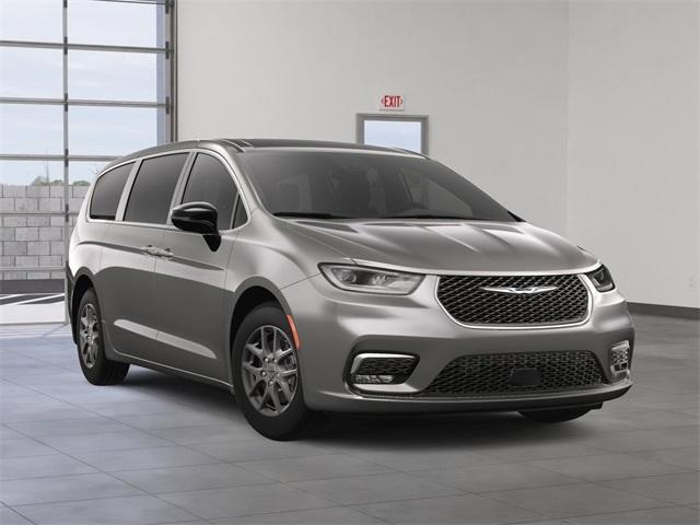 new 2025 Chrysler Pacifica car, priced at $39,978