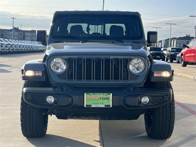 new 2025 Jeep Gladiator car, priced at $40,946