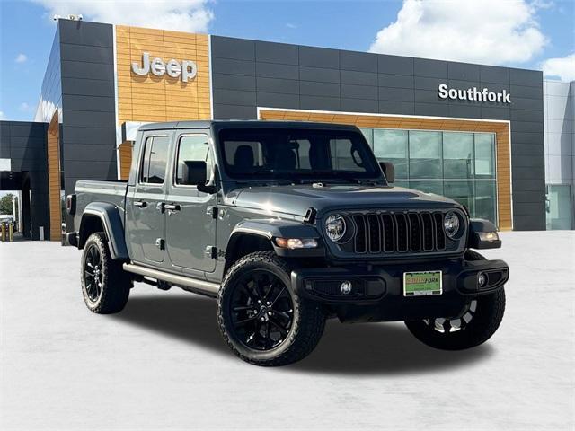 new 2025 Jeep Gladiator car, priced at $40,946