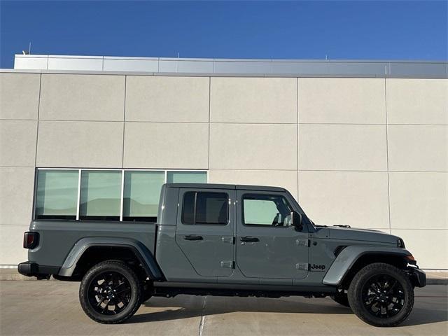 new 2025 Jeep Gladiator car, priced at $40,946