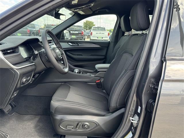 new 2025 Jeep Grand Cherokee L car, priced at $35,125