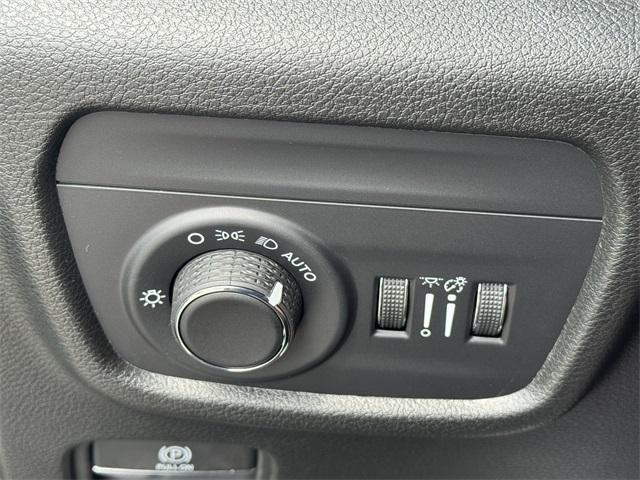 new 2025 Jeep Grand Cherokee L car, priced at $35,125