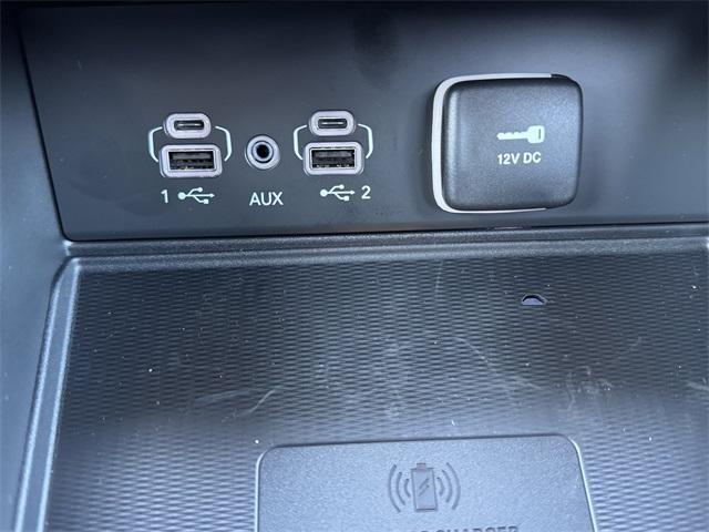 new 2025 Jeep Grand Cherokee car, priced at $38,975