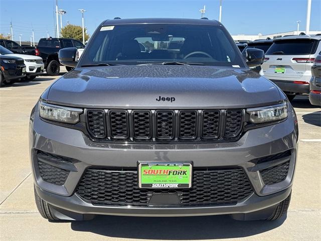 new 2025 Jeep Grand Cherokee car, priced at $38,975