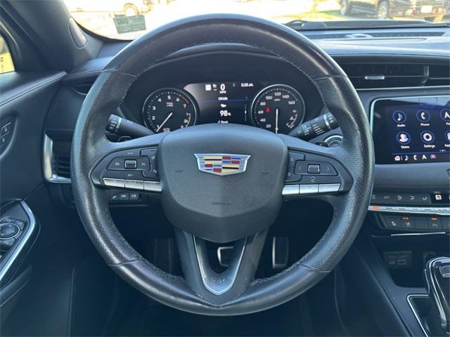 used 2021 Cadillac XT4 car, priced at $21,999