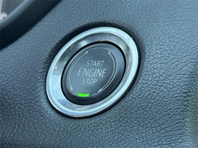 used 2021 Cadillac XT4 car, priced at $21,999