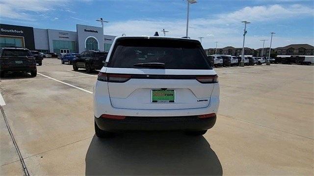 new 2024 Jeep Grand Cherokee car, priced at $45,940