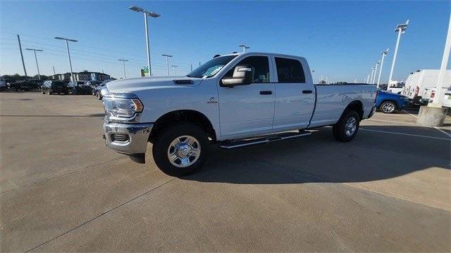 new 2024 Ram 3500 car, priced at $80,635