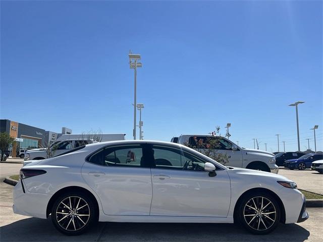 used 2022 Toyota Camry Hybrid car, priced at $26,598