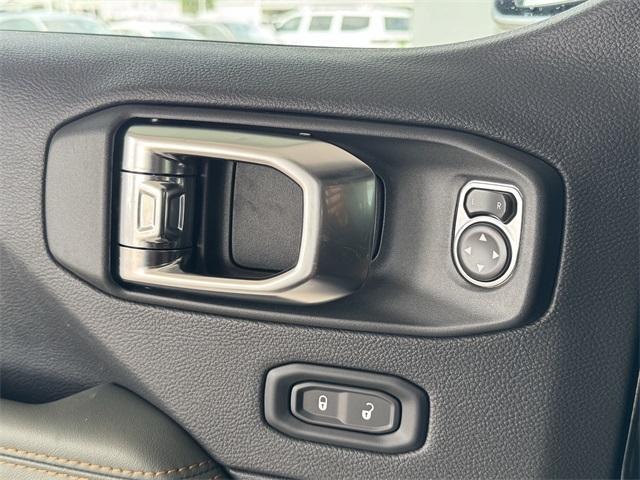 new 2025 Jeep Gladiator car, priced at $50,818