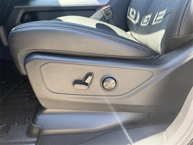 new 2025 Ram 1500 car, priced at $67,031