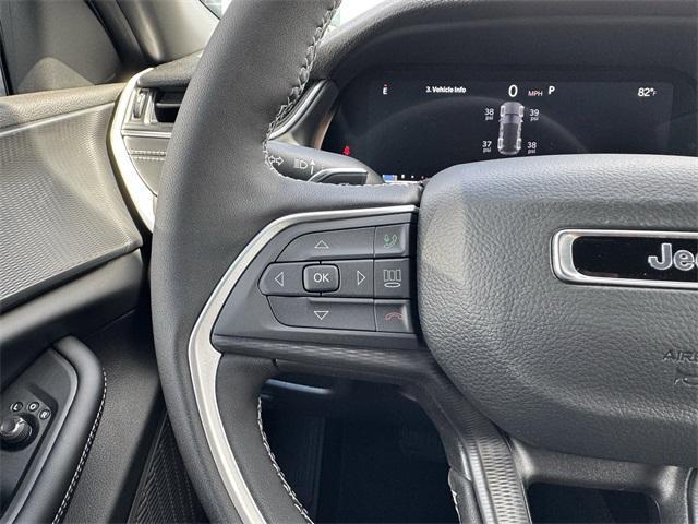 new 2025 Jeep Grand Cherokee car, priced at $39,625