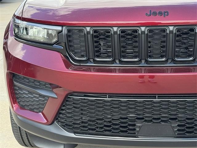 new 2025 Jeep Grand Cherokee car, priced at $39,625