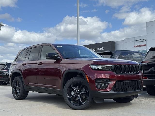 new 2025 Jeep Grand Cherokee car, priced at $39,625