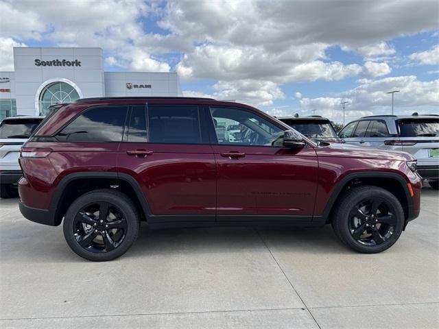 new 2025 Jeep Grand Cherokee car, priced at $39,625
