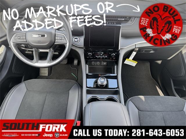 new 2025 Jeep Grand Cherokee car, priced at $39,118