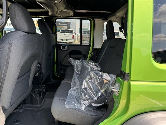 new 2025 Jeep Wrangler car, priced at $47,345