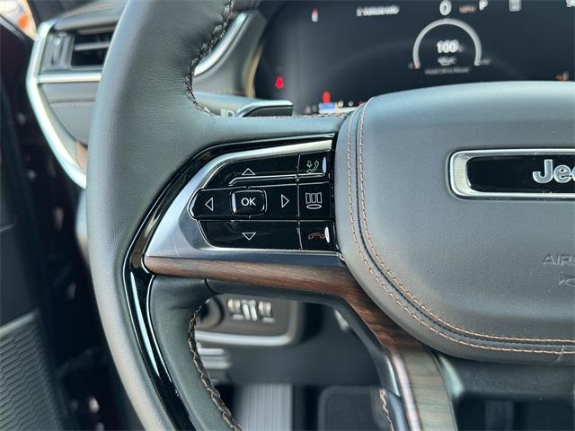 new 2025 Jeep Grand Cherokee car, priced at $57,181