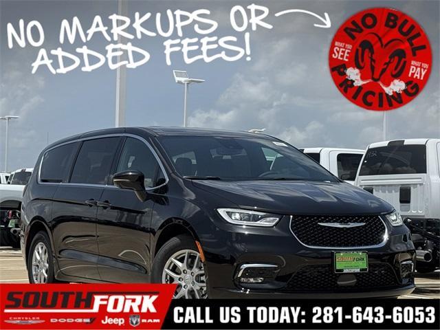 new 2025 Chrysler Pacifica car, priced at $41,478